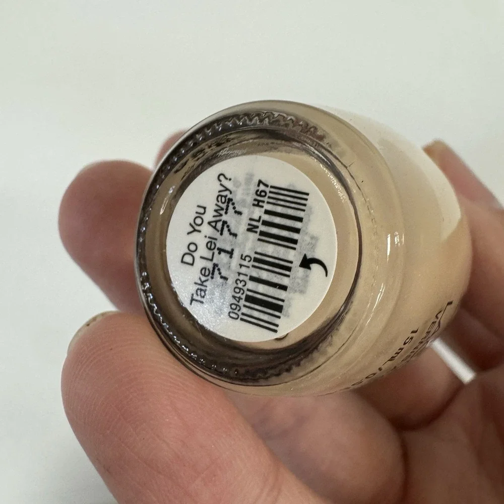 OPI Nail Polish H67 Do You Take Lei Away? 0.5oz